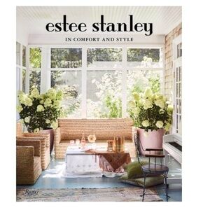 In comfort and Style by Estee Stanley Coffee Table Book